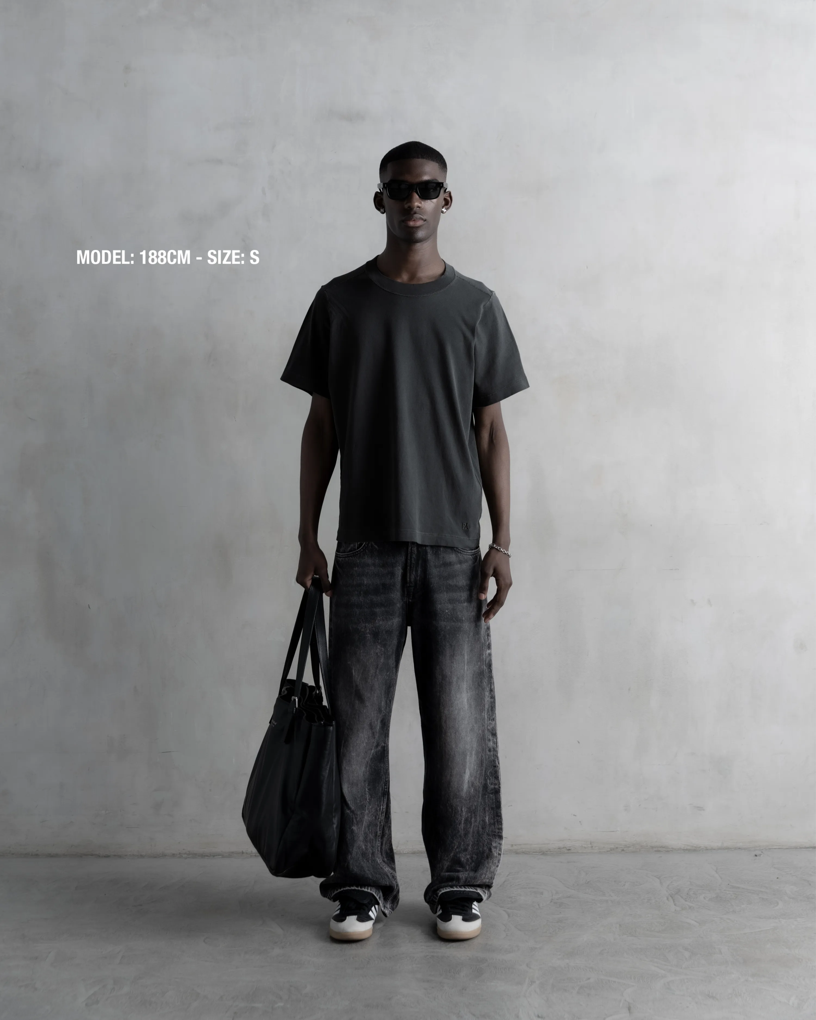 RA Pure T-Shirt Black - Root Atelier™ by Eugen Lods