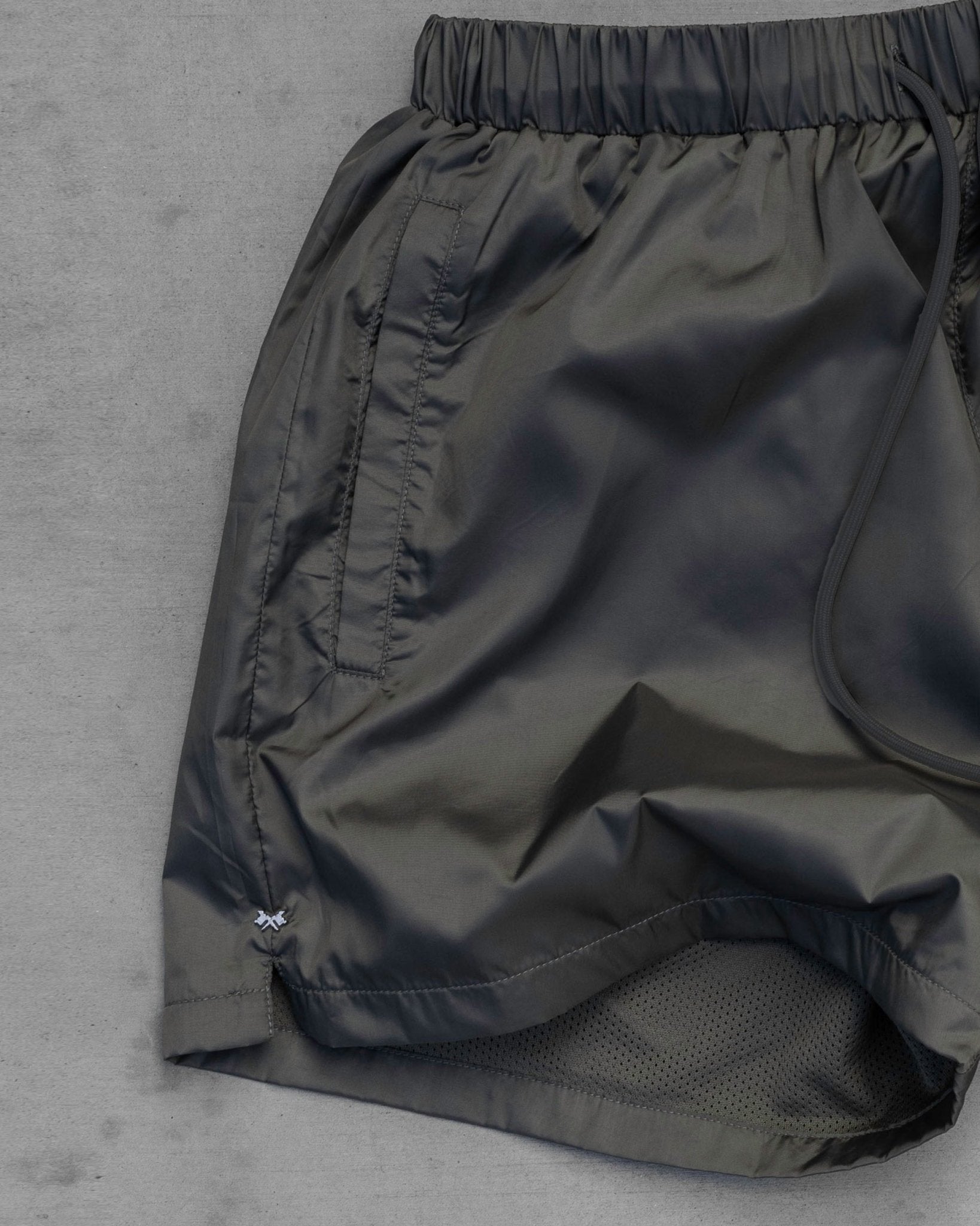 Root Daily / Beach Shorts Shadow - Root Atelier™ by Eugen Lods